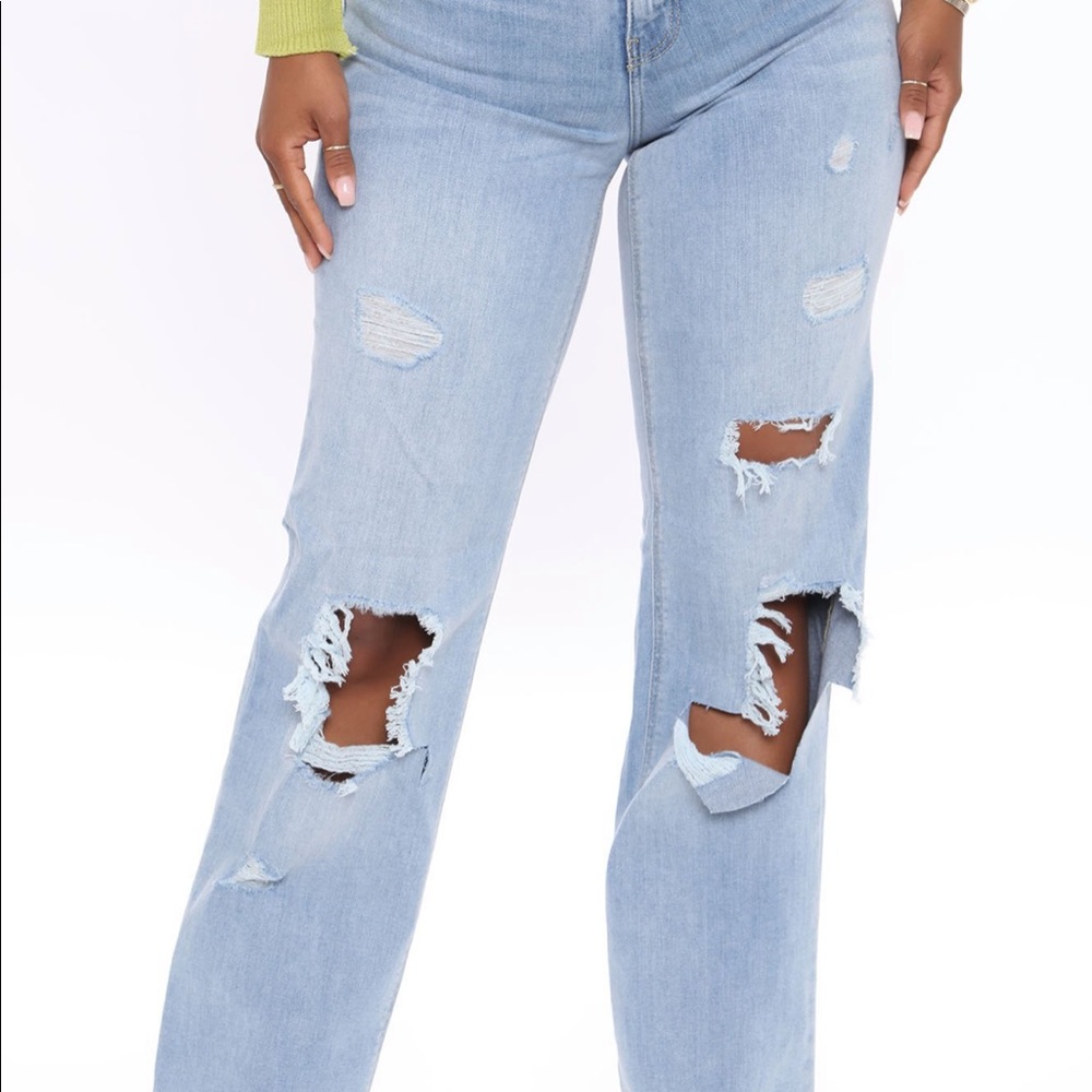 🧧 Fashion Nova Distressed Jeans